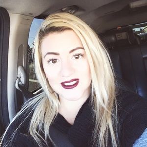 Meet your Posher, Monique